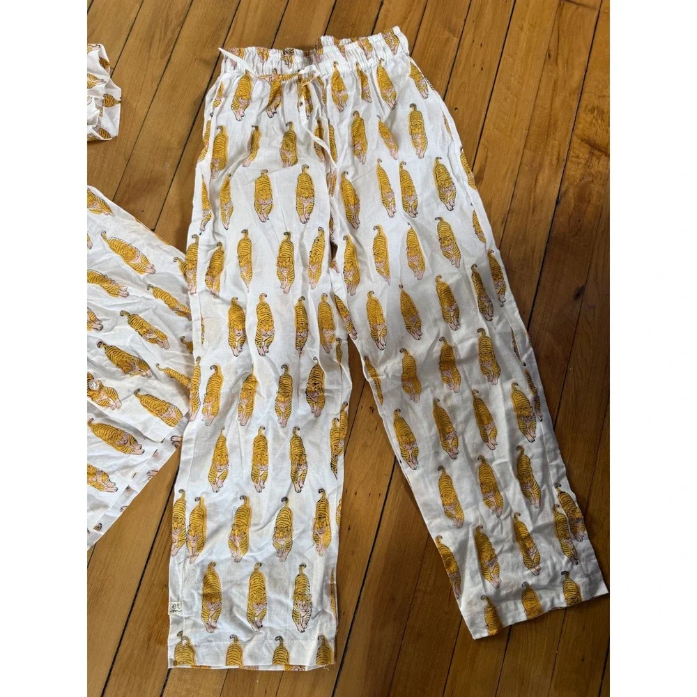 Eight Thousand Miles tiger two piece pajama set youth lightweight‎ comfort